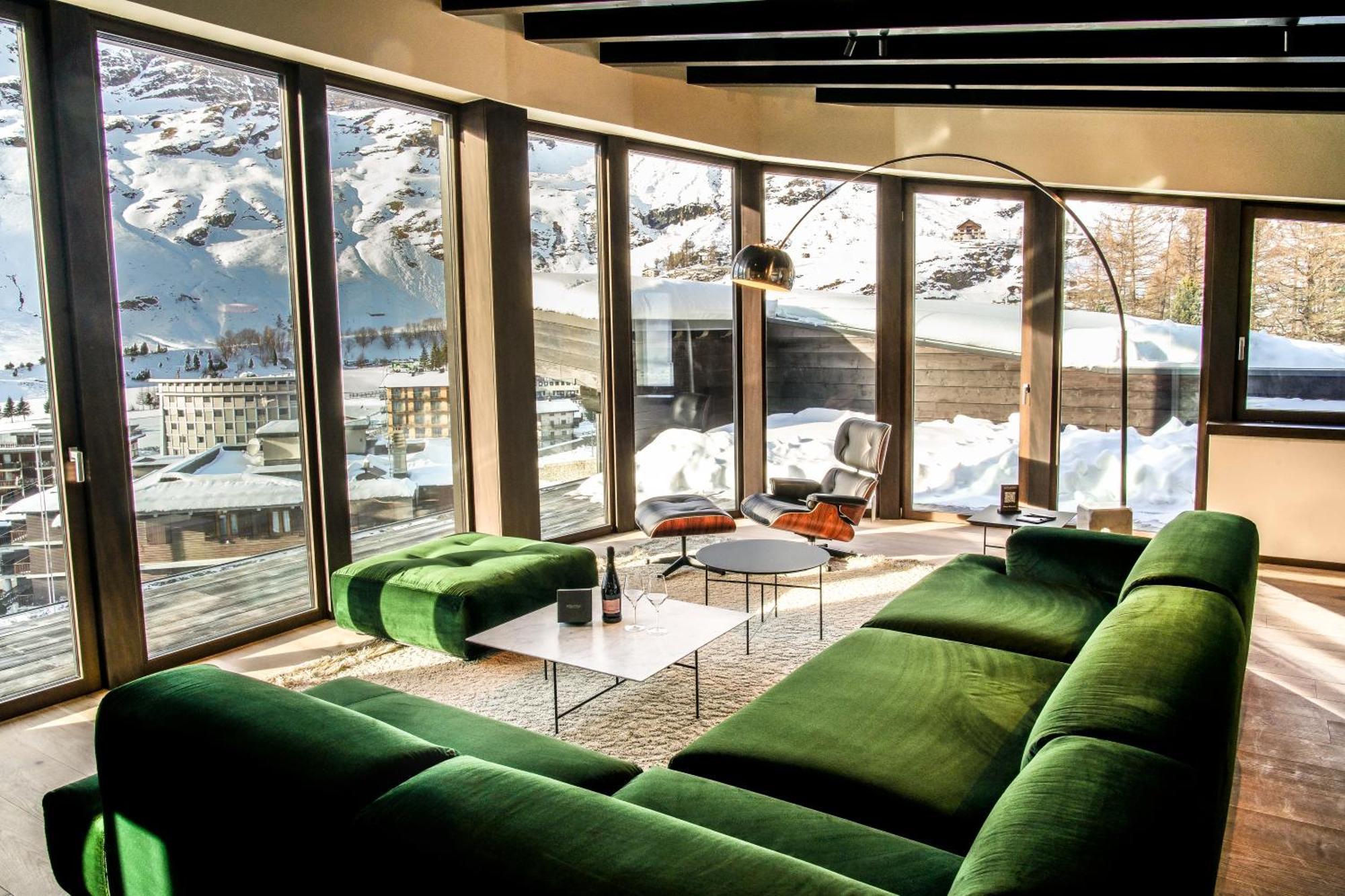 Hotel Al Piolet بيريوِل تْشيرفينيا المظهر الخارجي الصورة